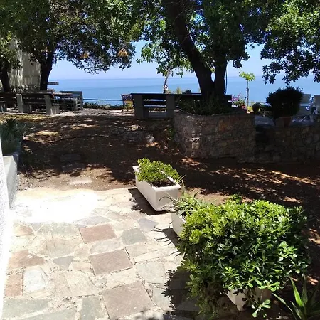 Apartment Dialiskari #2